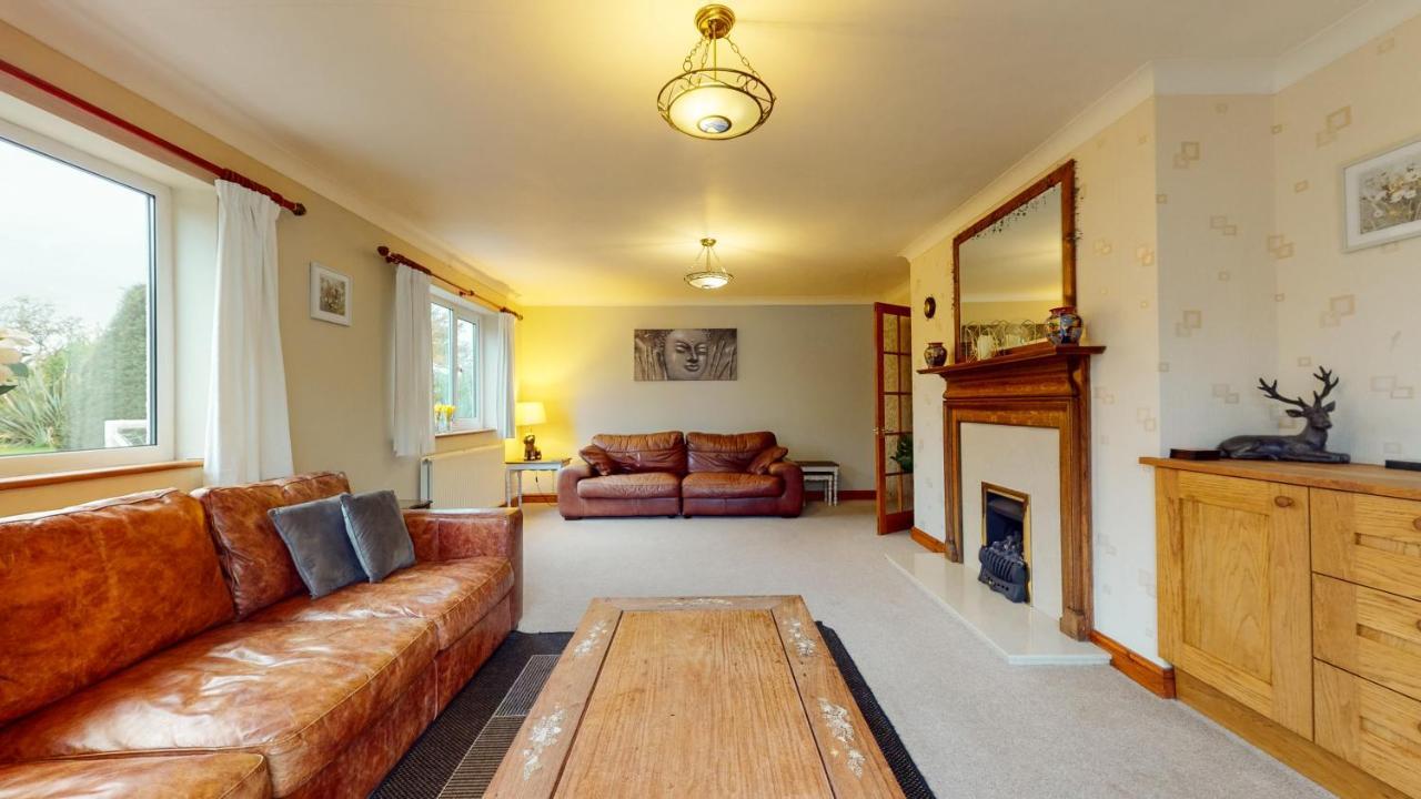 Jaw-Dropping Beach House In Anglesey Benllech Bagian luar foto