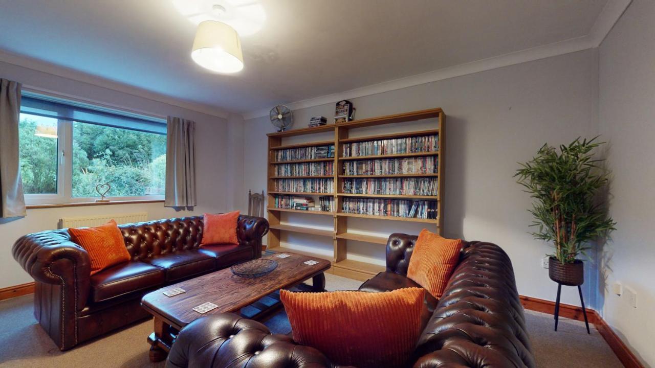 Jaw-Dropping Beach House In Anglesey Benllech Bagian luar foto