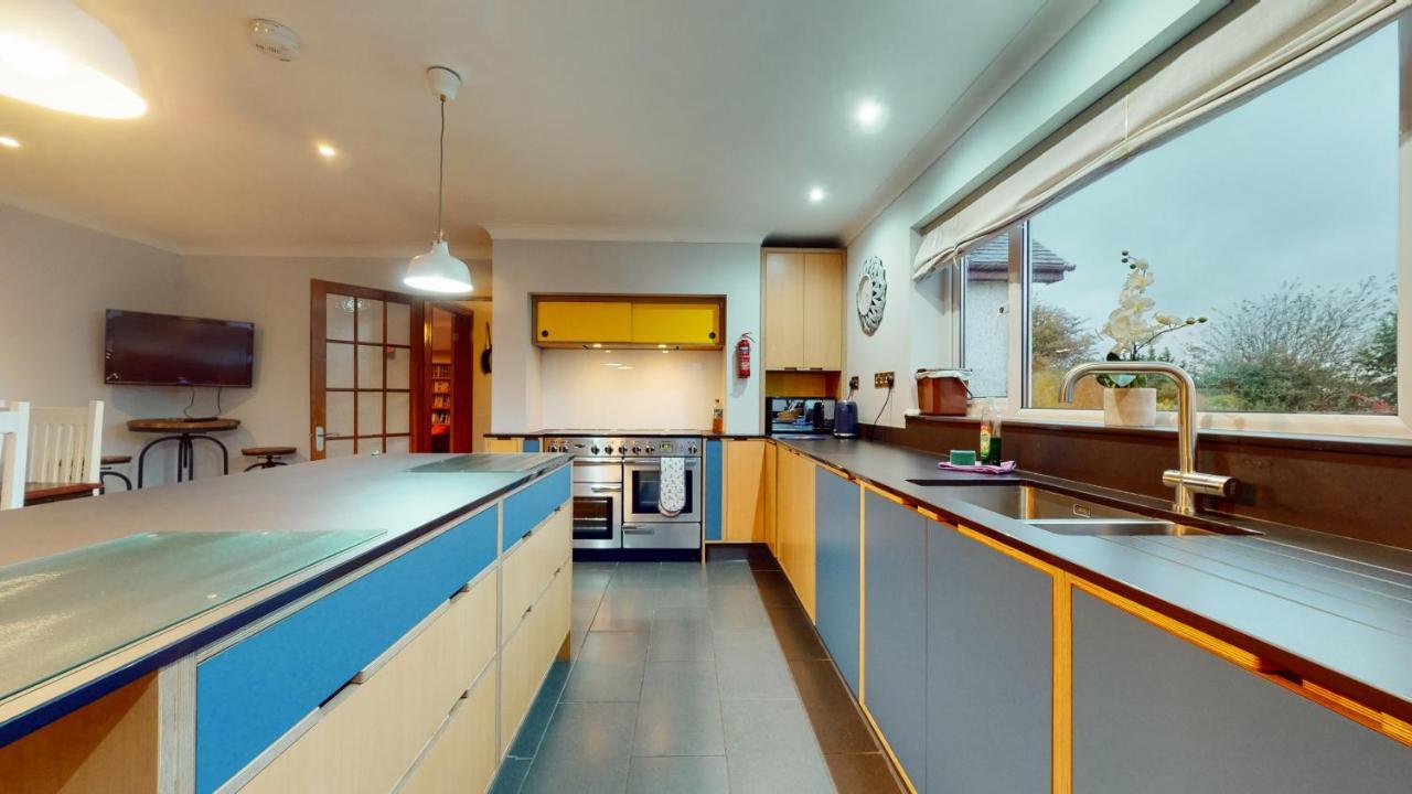 Jaw-Dropping Beach House In Anglesey Benllech Bagian luar foto